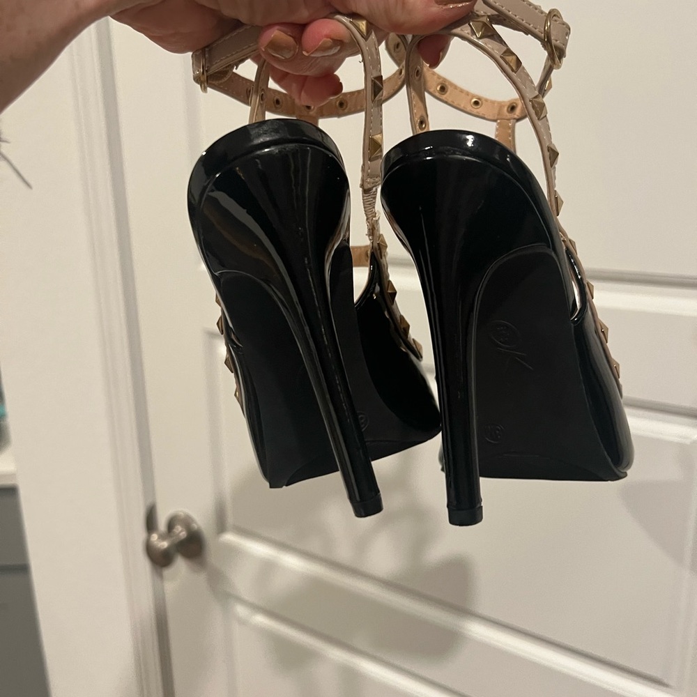 Hot black stilettos - Picture 7 of 8